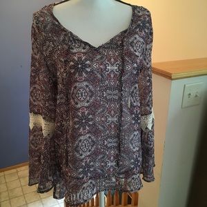 Como Vintage Boho Top with Bell Sleeves